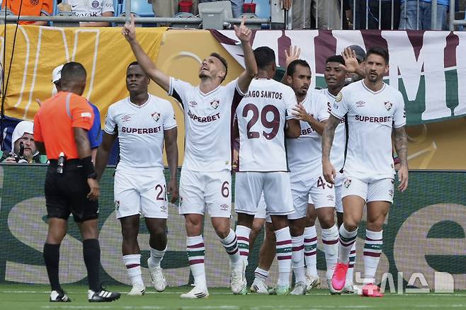 [샬럿=AP/뉴시스] 브라질 프로축구 세리A 플루미넨시, 2025 국제축구연맹(FIFA) 클럽월드컵 8강 진출. 2025.06.30.