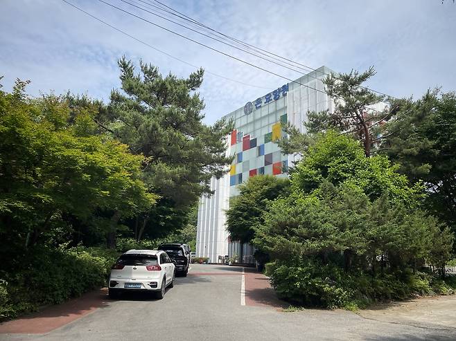 1일 취재진이 방문한 김건희씨 일가 소유의 경기 남양주시 요양원의 모습. 장민주 기자