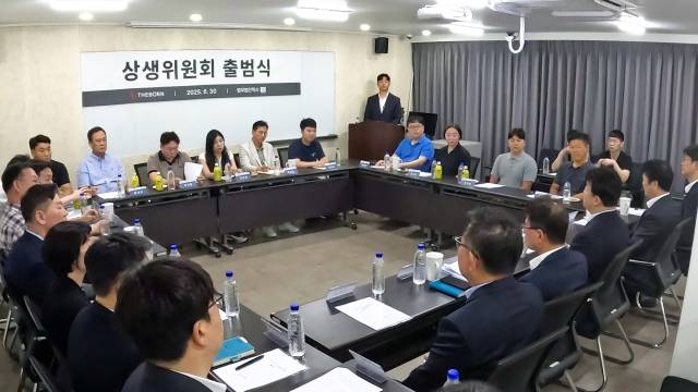 지난달 30일 서울 서초구 별관 창업설명회장 회의실에서 더본코리아 상생위원회 출범식이 열렸다. 사진 제공=더본코리아