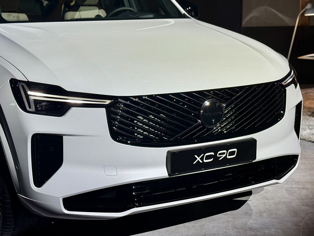 볼보 XC90 전면 그릴./사진=백유진 기자 byj@