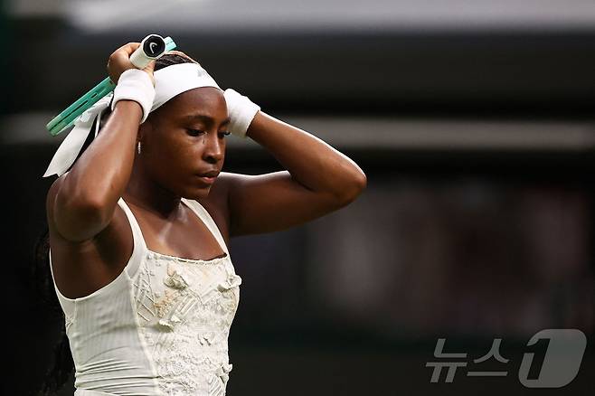 코코 고프가 1일(현지시간) 윔블던 여자 단식 1회전에서 탈락했다. ⓒ AFP=뉴스1