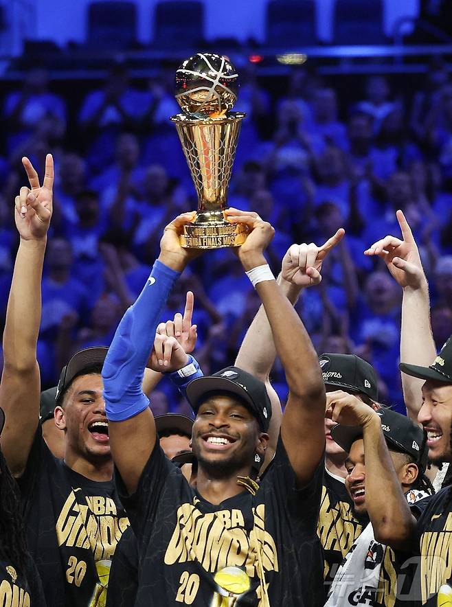 샤이 길저스 알렉산더는 오클라호마시티 선더의 2024-25 NBA 파이널 우승을 이끌었다. ⓒ AFP=뉴스1