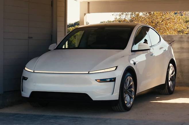 사진 : 테슬라 모델 Y
