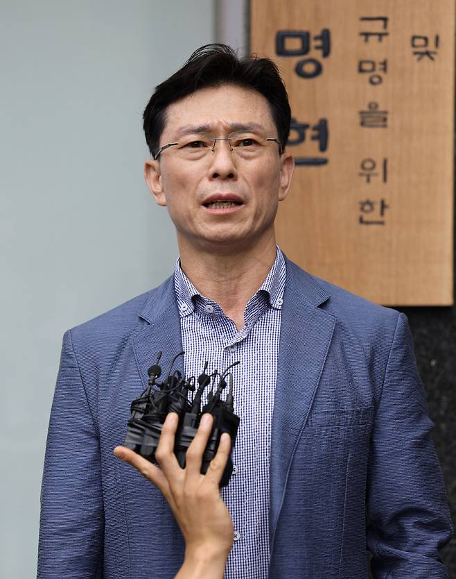 임성근 전 해병대 1사단장이 2일 오후 서울 서초구 서초한샘빌딩에 마련된 순직 해병 특검 사무실 앞에서 발언하고 있다./박성원 기자