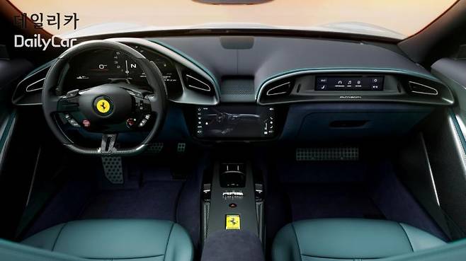 페라리 아말피(AmalFi) (듀얼 콕핏)