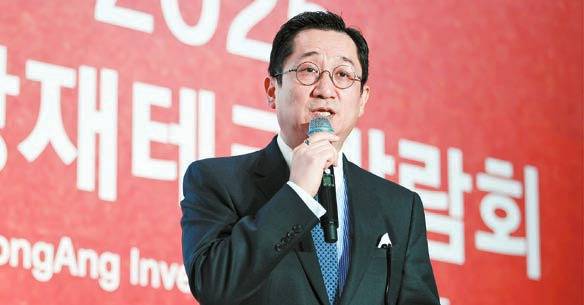 유동원 유안타증권 글로벌자산배분본부장은 AI 등 혁신 기술에 대응하는 자산 배분 전략을 강조했다. [중앙포토]