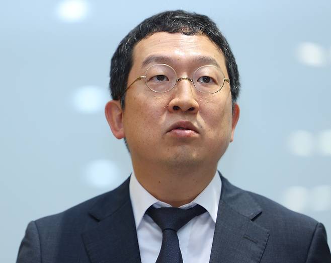 순직 해병 특별검사팀의 정민영 특검보가 2일 서울 서초구 특검 기자실에서 언론 브리핑을 하고 있다. [연합]