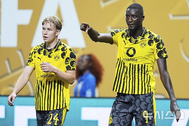 [애틀랜타=AP/뉴시스]도르트문트, 클럽월드컵 8강 합류. 2025.07.01.