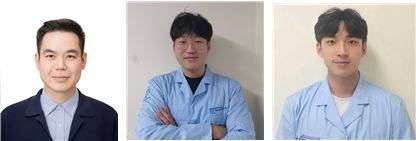 유호천 교수(왼쪽 첫 번째), 한영민 박사과정생(왼쪽 두 번째), 송재찬 석박통합과정생. (사진=한양대 제공) *재판매 및 DB 금지