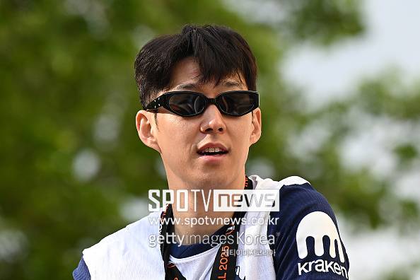 ▲ 최근에는 더욱 적극적인 모습을 보인다. 영국 매체 '토크스포츠'에 따르면 사우디아라비아의 알 나스르, 알 아흘리, 알 &nbsp;카디시아 등은 손흥민에게 관심이 있으며, 이적료 4,000만 유로(약 630억 원)를 지불할 의향이 있으며, 그의 연봉으로 3,000만 유로(약 474억 원)를 책정한 것으로 알려졌다.&nbsp;