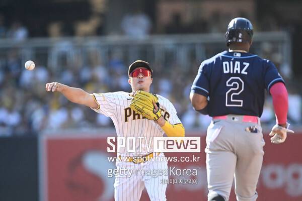 ▲ 지난해까지 샌디에이고 파드리스에서 뛰었던 탬파베이 레이스의 김하성, 메이저리그 복귀가 임박한 것으로 알려졌다.