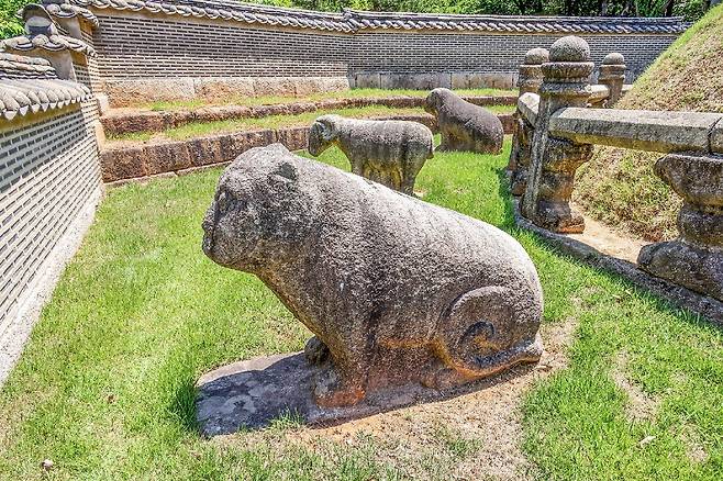 회묘의 석물 [사진/백승렬 기자]