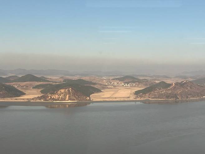 2일 애기봉 전망대에서 바라본 북한 땅의 모습./뉴스1 ⓒ News1