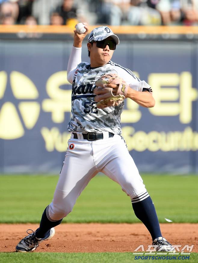 6일 잠실구장에서 열린 두산 베어스와 롯데 자이언츠의 경기. 두산 박준순이 수비를 하고 있다. 잠실=박재만 기자 pjm@sportschosun.com/2025.06.06/
