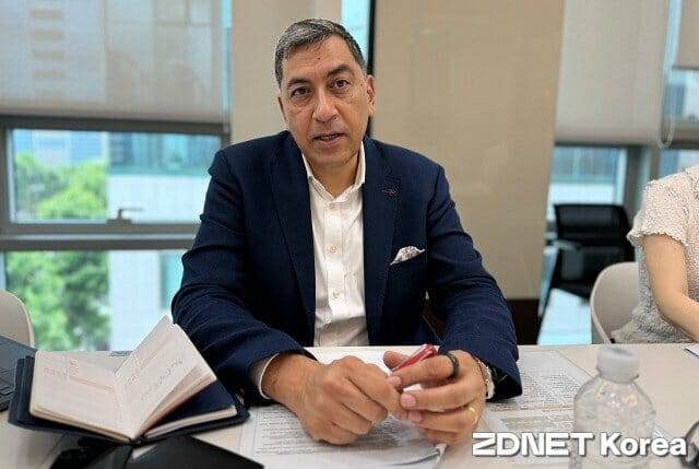 수미르 바티아(Sumir Bhatia) 레노버 인프라스트럭처그룹(ISG) 아태지역 사장. (사진=지디넷코리아)