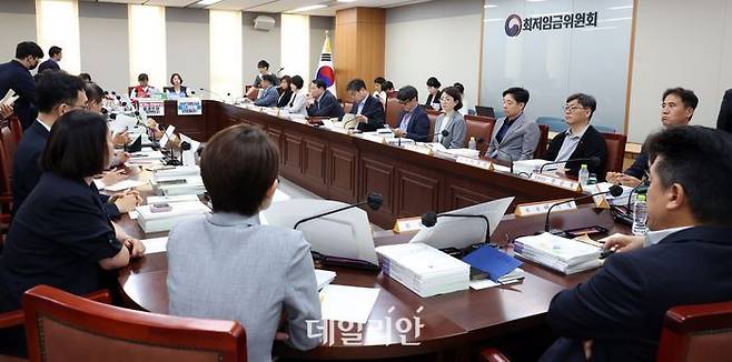 3일 세종시 정부세종청사에서 최저임금위원회 9차 전원회의가 열리고 있다. ⓒ뉴시스