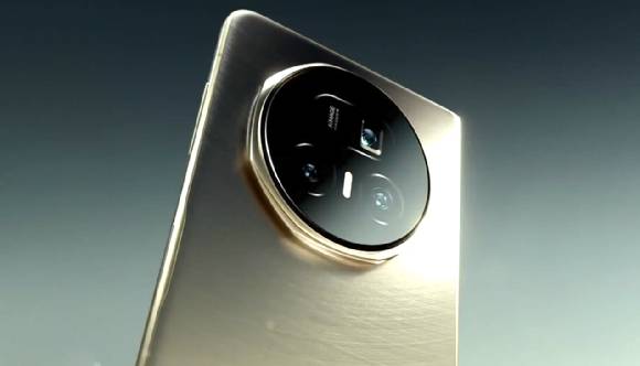 아너의 '매직 V5'의 후면 카메라 디자인. [사진=아너 공식 홈페이지]