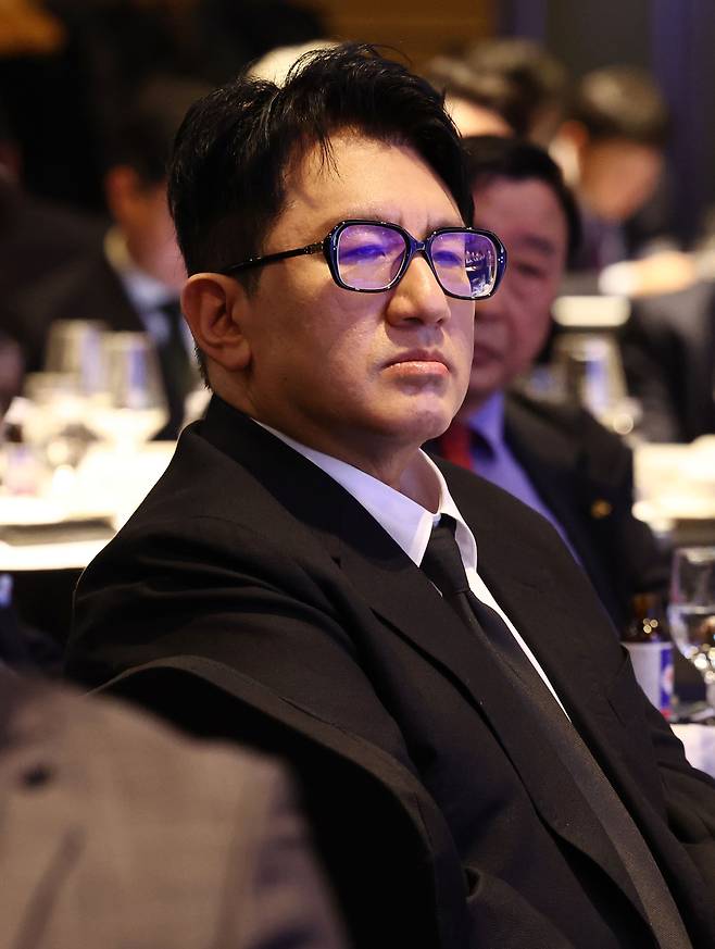 방시혁 하이브 의장이 지난 2월20일 서울 영등포구 FKI타워 컨퍼런스센터에서 열린 한국경제인협회 제64회 정기총회에 참석했다. 연합뉴스