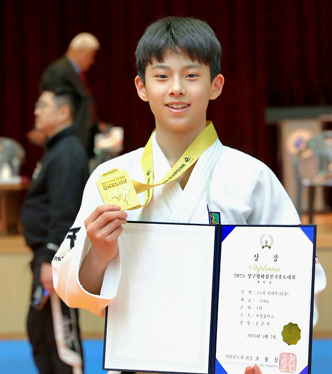 안철웅 유도관 초등부 출신 윤준혁(보성중2)이 2025 청소년 유도 국가대표로 선발됐다.