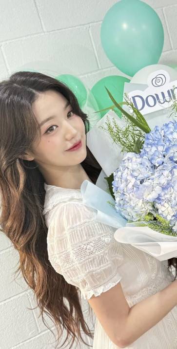 장원영 소셜 계정 캡처