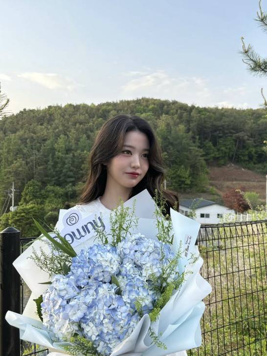 장원영 소셜 계정 캡처