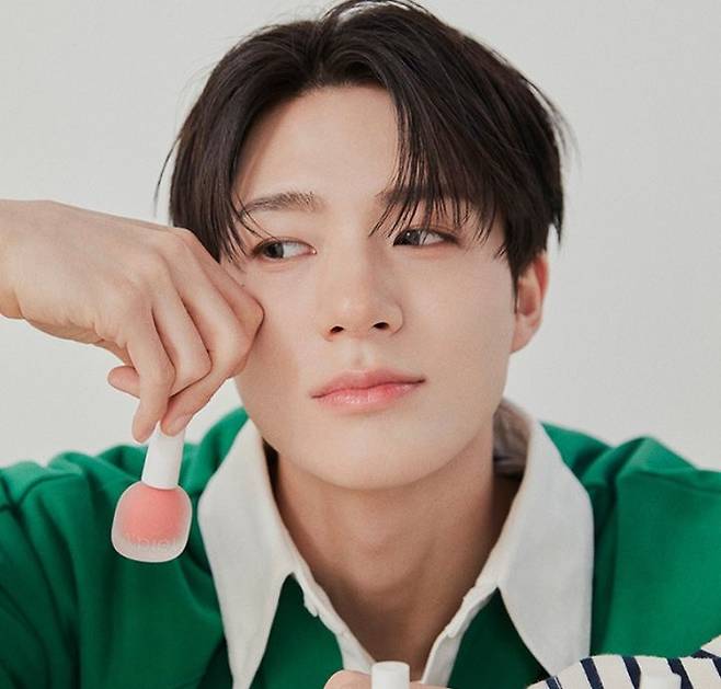 [서울=뉴시스] 어퓨 과즙팡 워터 블러셔(사진=어퓨 홈페이지 캡처) *재판매 및 DB 금지