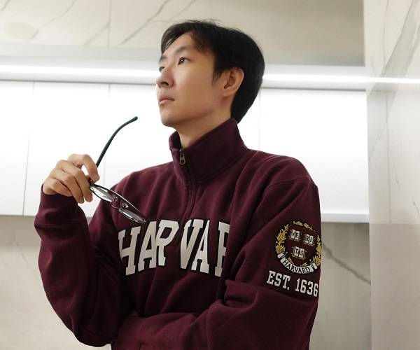 사진. 구본무 학생