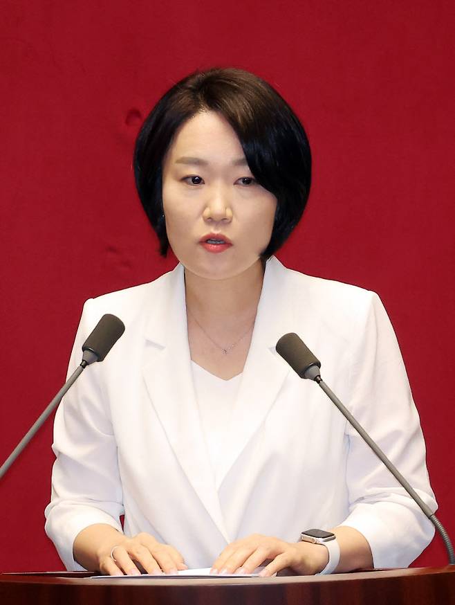 더불어민주당 이소영 의원이 4일 국회 본회의에서 2025년도 제2회 추가경정예산안이 상정된 가운데 토론하고 있다.(사진=연합뉴스)