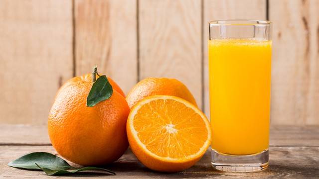 오렌지주스 속 폴리페놀이 자외선에 의한 피부 손상을 줄이는 데 도움을 준다┃출처: 게티이미지뱅크