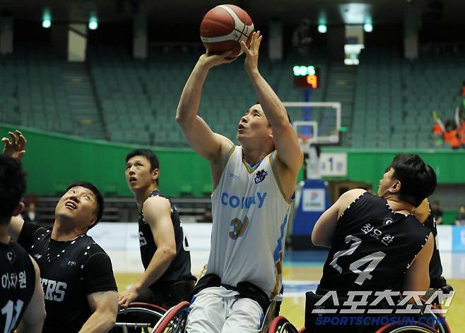 코웨이 블루휠스 김상열이 영점을 조준하고 있다.  사진제공=대한장애인체육회