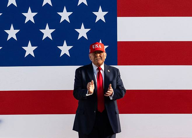 3일(현지 시각) 아이오와주 디모인에서 열린 ‘미국에 대한경례 축하’ 행사에 참석한 도널드 트럼프 미국 대통령 / AFP=연합뉴스