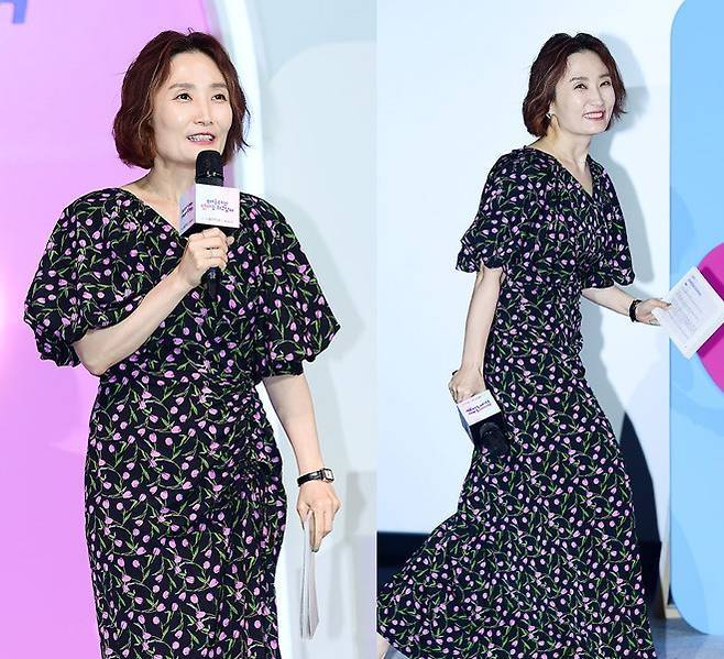 박경림이 제작발표회 현장에서 단정하면서도 여성스러운 진행자 패션을 선보였다.사진=김영구 기자