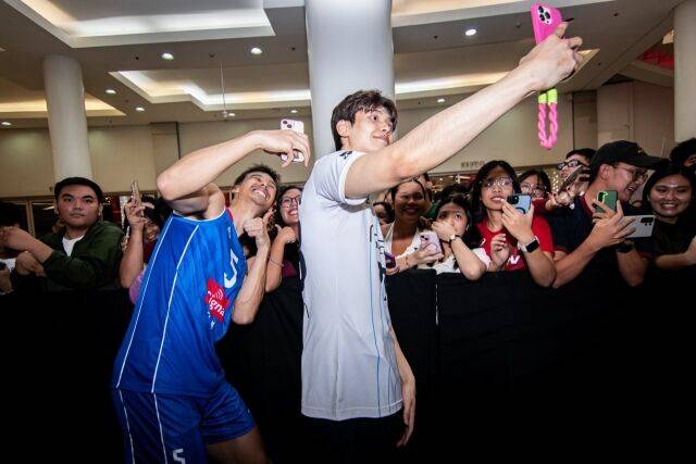 필리핀 대회에서 뜨거운 환대를 받고 돌아온 현대캐피탈 선수단./필리핀배구연맹