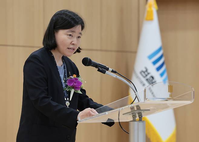 임은정 신임 서울동부지검장이 4일 서울 송파구 서울동부지방검찰청에서 열린 취임식에서 취임사를 하고 있다. [연합]