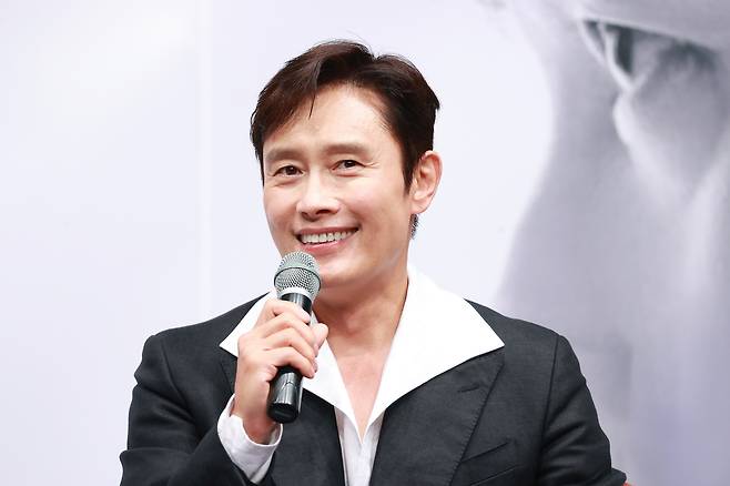 배우 이병헌이 4일 오후 경기도 부천시 현대백화점 중동점에서 열린 제29회 부천국제판타스틱영화제 배우 특별전 ‘더 마스터: 이병헌’ 기자회견에서 질문에 답하고 있다. 2025.7.4. 연합뉴스