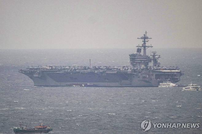 미국 항모 조지워싱턴호 마닐라 입항 [AFP 연합뉴스 자료사진. 재배포 및 판매 금지]