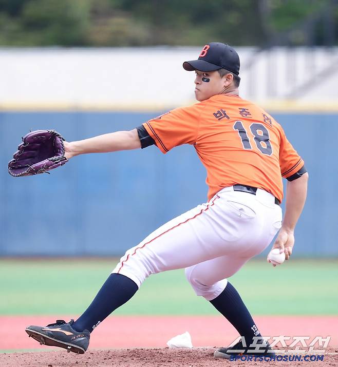 5일 서울 목동구장에서 열린 제80회 청룡기 고교야구선수권 대회 및 주말리그 왕중왕전 북일고-인천고 경기. 투구하는 북일고 박준현. 목동=송정헌 기자songs@sportschosun.com/2025.07.05/