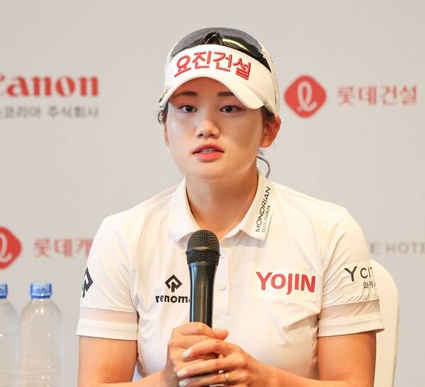 2025년 한국여자프로골프(KLPGA) 투어 제15회 롯데 오픈에 출전한 노승희 프로가 2라운드 경기 후 인터뷰 하는 모습이다. 사진제공=KLPGA