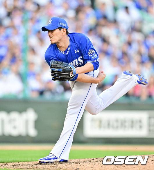 [OSEN=인천, 박준형 기자] 3일 오후 인천 SSG랜더스필드에서 ‘2025 신한 SOL BANK KBO리그’ SSG 랜더스와 삼성 라이온즈의 경기가 진행됐다.이날 경기에서 SSG는 김광현을, 삼성은 후라도를 선발투수로 내세웠다.6회말 삼성 김재윤 투수가 역투하고 있다   2025.06.03   / soul1014@osen.co.kr