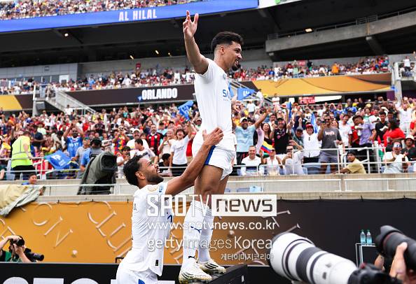 ▲ 브라질 플루미넨시는 5일(한국시간) 미국 플로리다주 올랜도의 캠핑 월드 스타디움에서 열린 2025 국제축구연맹(FIFA) 클럽월드컵 8강에서 알힐랄(사우디아라비아)에 2-1로 승리했다.