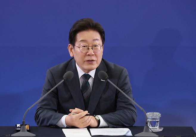 Korean President Lee Jae Myung speaks during a town hall in Daejeon on July 4. [JOINT PRESS CORPS]