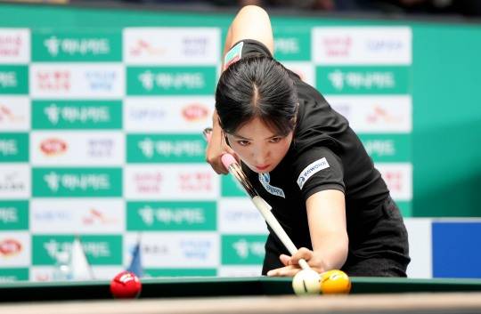 김가영을 제압하고 결승에 올라간 스롱 피아비. 사진[연합뉴스]