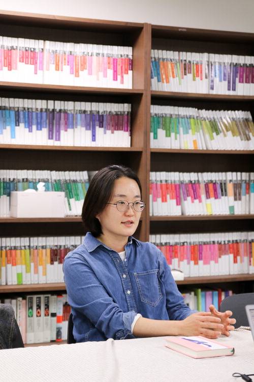 김혜진 소설가.  민음사