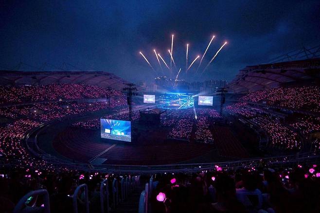 월드투어의 포문을 여는 ‘데드라인  고양’에서 블랙핑크는 5일과 6일 양일간 총 7만8000여 명의 관객을 동원하며 여전한 화력을 과시했다. 사진제공 | YG 엔터테인먼트