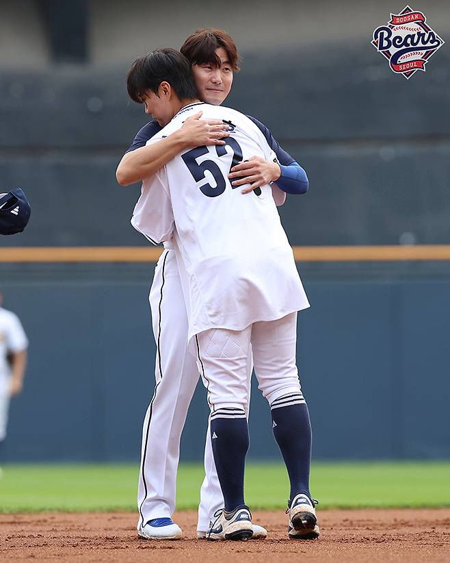 ▲ 김재호 박준순 ⓒ두산 베어스