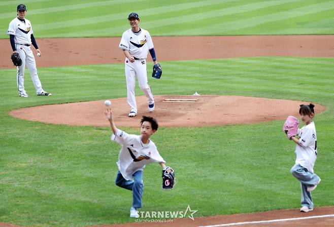 [한번에 쓱]'두산 유격수 김재호' 잠실구장이여 안녕!