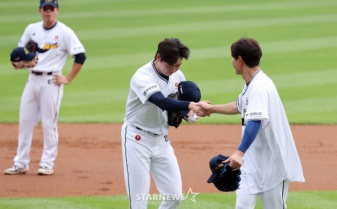 [한번에 쓱]'두산 유격수 김재호' 잠실구장이여 안녕!