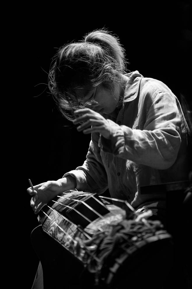 거문고 연주자 박다울 공연 모습. 사진=트라이보울