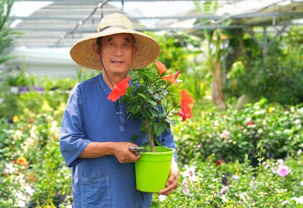 ▲ 송석응 대봉수목원 대표. 음성군 제공