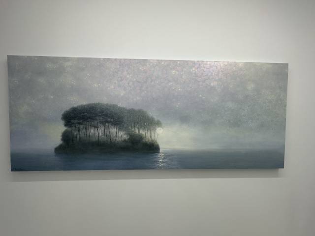 장태묵 작가 작품. 빛에 따라 배경색이 달라 보인다. 김은영 기자